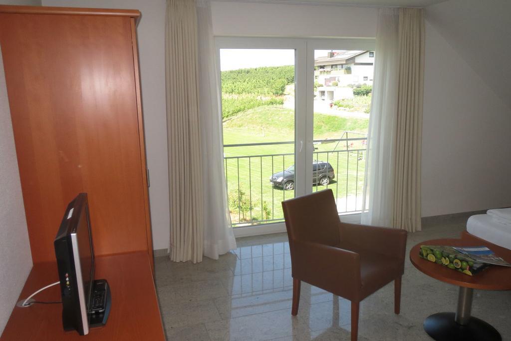 Gaestehaus Frohe Aussicht เครสส์บรอนน์ อัม โบเดนเซ ภายนอก รูปภาพ