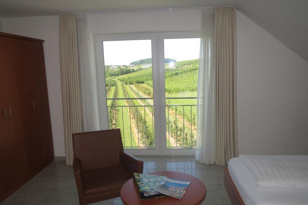 Gaestehaus Frohe Aussicht เครสส์บรอนน์ อัม โบเดนเซ ภายนอก รูปภาพ